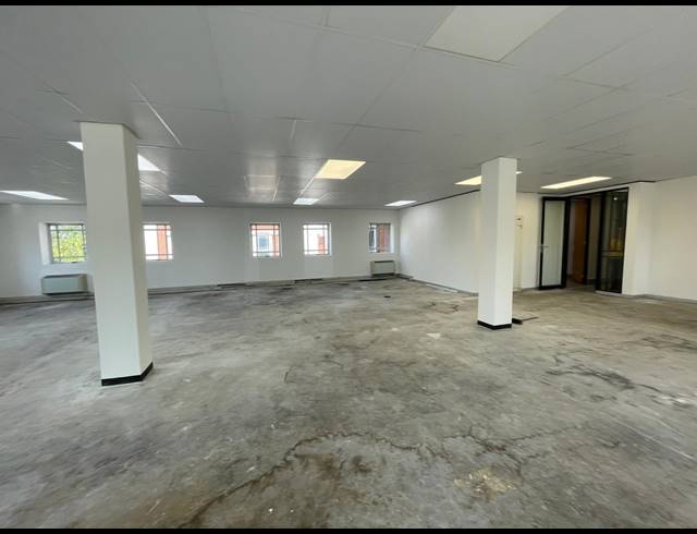 187.60M² OFFICE TO LET IN RIVONIA